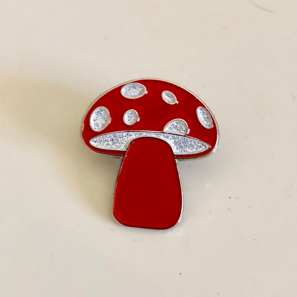 New Glitter Mushroom Pin
